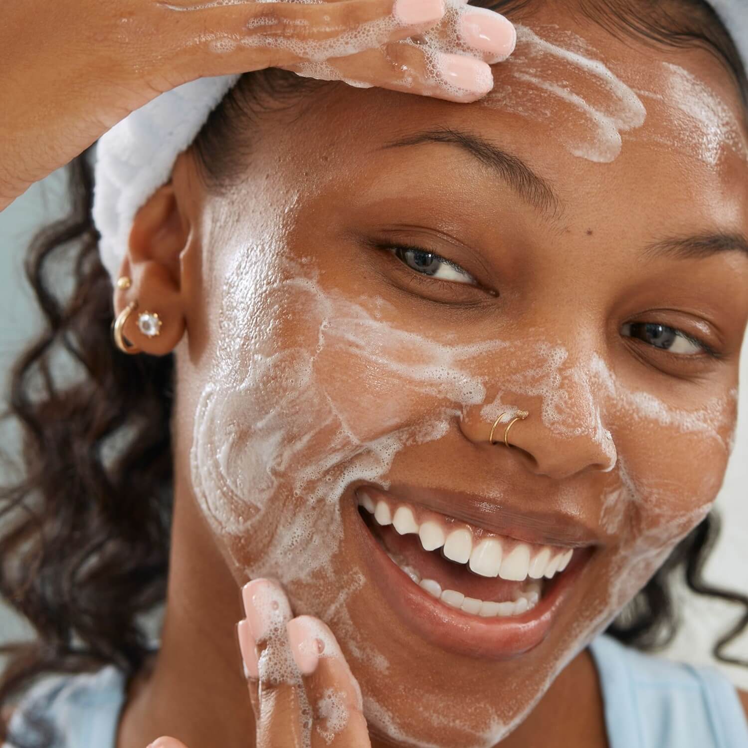 PORES PERFECTING CLEANSER (LIMPIADORA PERFECCIONADORA DE POROS)